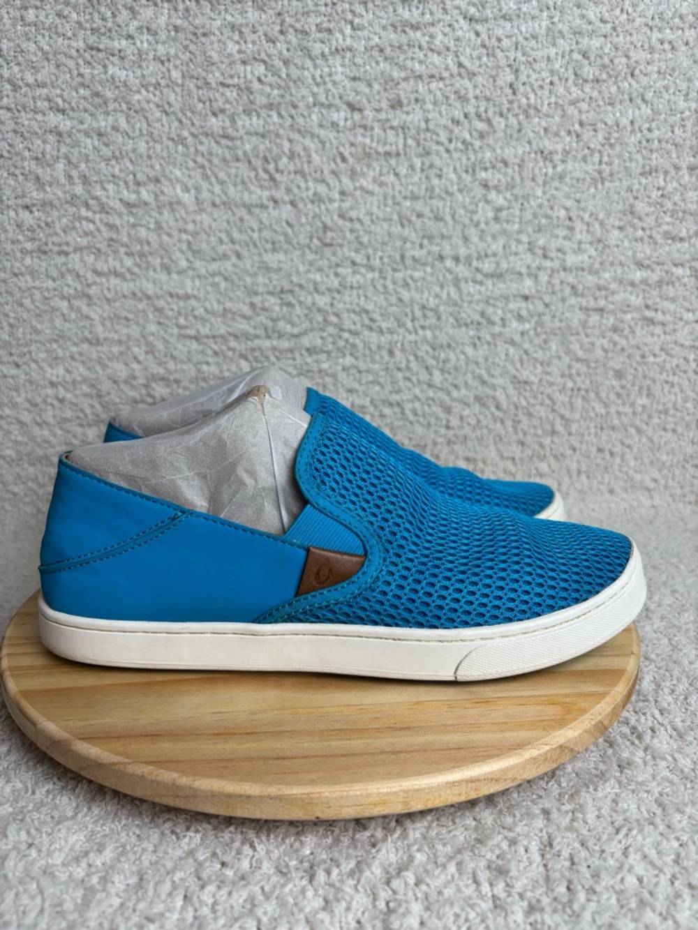 Olukai Shoes Womens 8.5 Pehuea Slip Mesh On Drop Heel Sneakers in Vivid Blue
